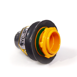 Conector Liquidtight recto con recubrimiento exterior de PVC e interior con uretano amarillo, marca REPSA Yellow Coat®.